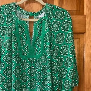 Crown & Ivy Green Patterned Blouse